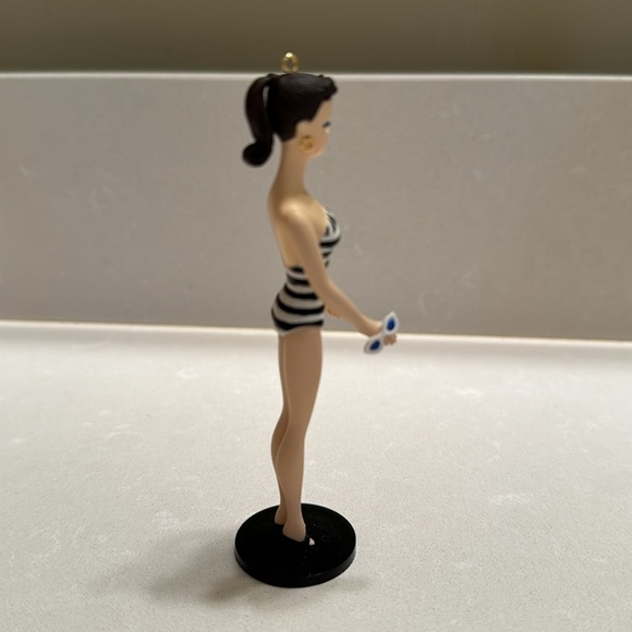 Brunette Debut 1959 Barbie Ornament 1995 - Picture 7 of 9